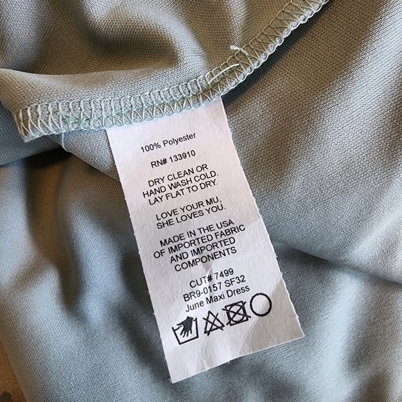 Show me your Mumu NWT June Maxi Dress Sage I Do Floral Green Blush - Picture 16 of 16